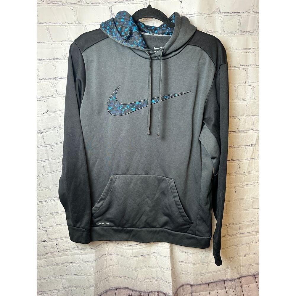 Nike Therma-FIT Gray Athletic Sweatshirt with Blue Digital Camo Swoosh Logo